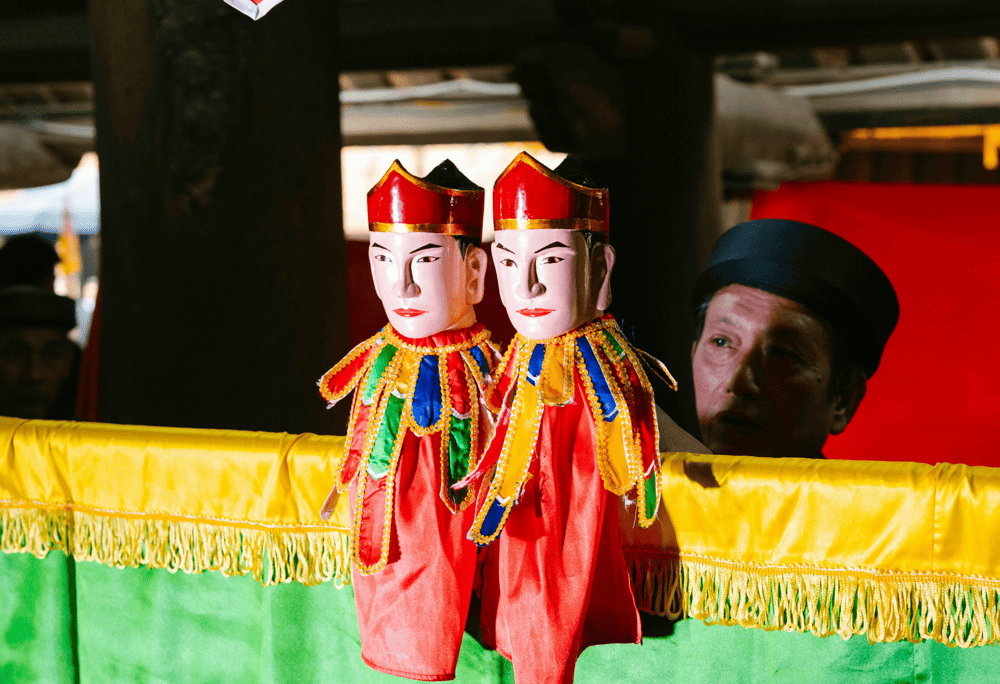 Panorama of water puppet stage at Thang Long Water Puppet Theater (Source: Canva)